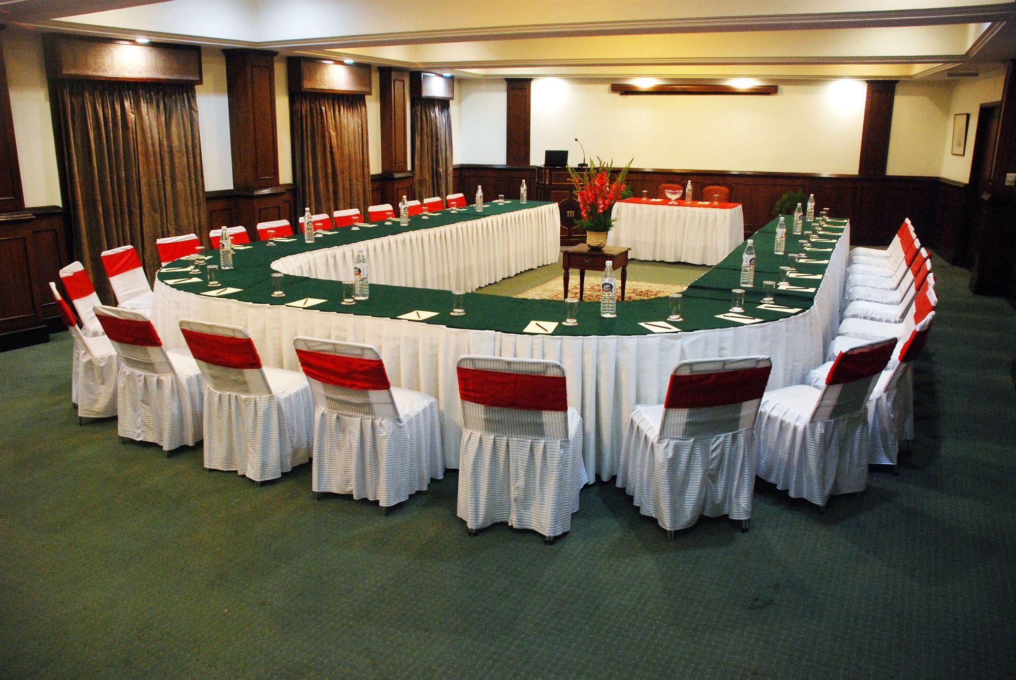 Namah Nainital, A Member Of Radisson Individuals Retreats Hotel Exterior foto